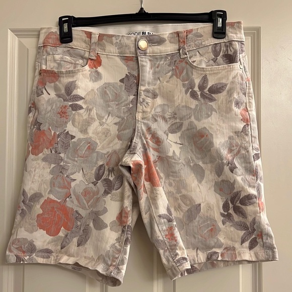 Code Bleu ladies shorts - Picture 1 of 9